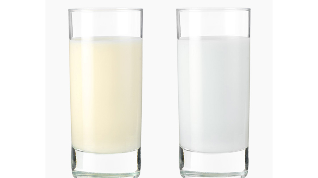 Phân biệt sữa non và sữa thường